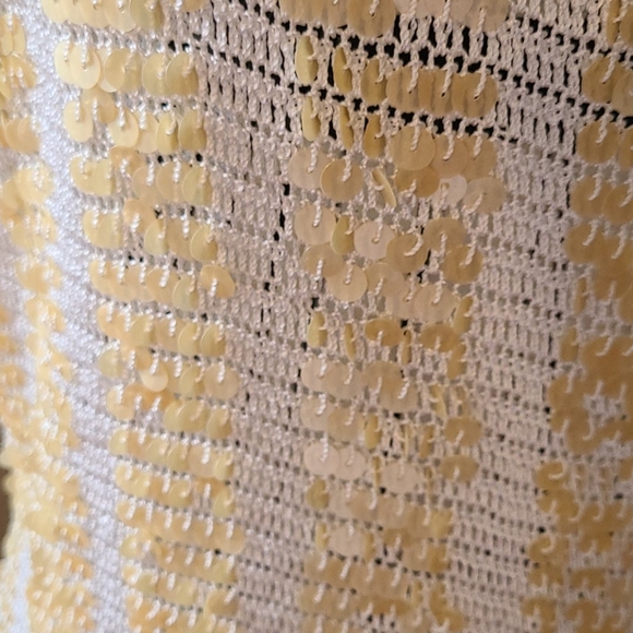 Top - Picture 2 of 3